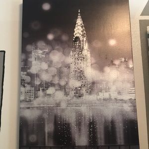 Black & white wall decor